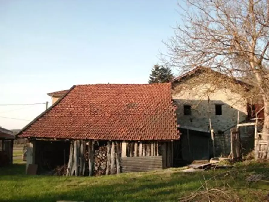 Immagine 1 di Rustico / casale in vendita  a Giusvalla