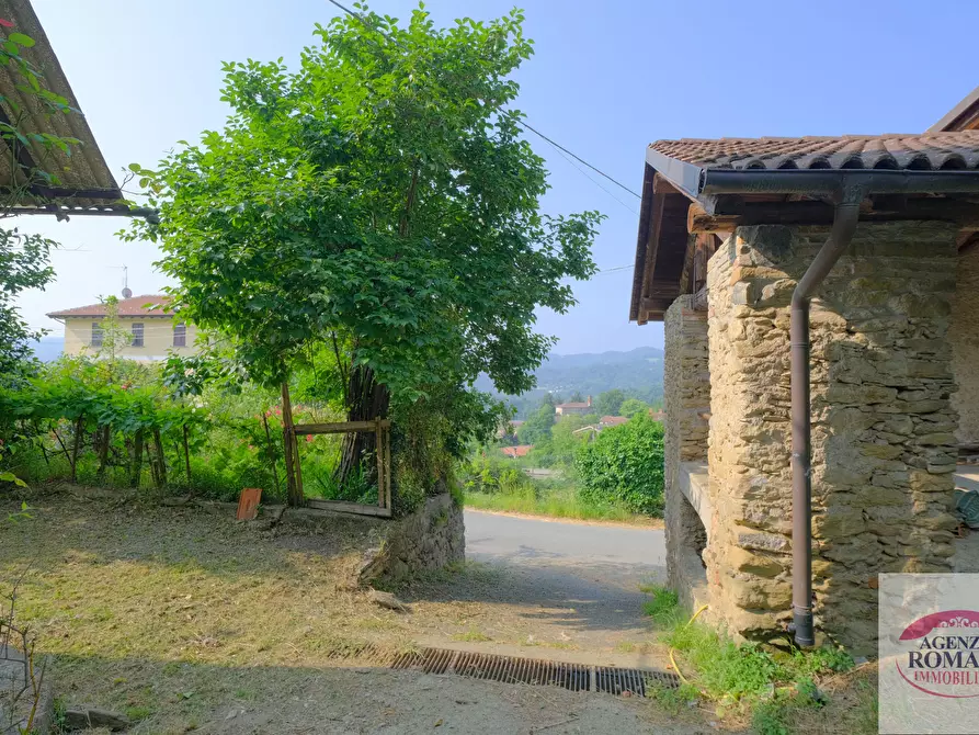 Immagine 10 di Casa semindipendente in vendita  in Frazione Ciglione 85 a Ponzone
