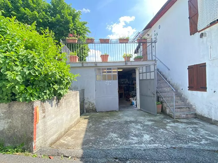 Immagine 25 di Casa bifamiliare in vendita  in Frazione Cimaferle 17 a Ponzone