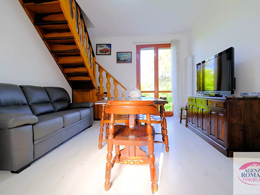 Immagine 12 di Trilocale in vendita  in Localita' Molana 27 a Sassello