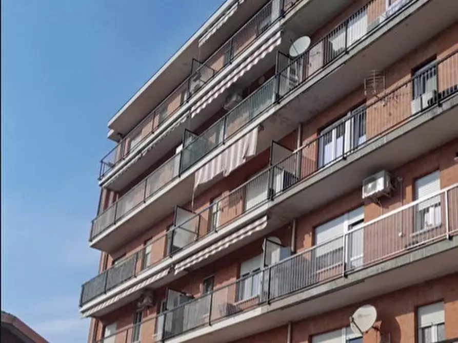 Immagine 1 di Pentalocale in vendita  in Via Trieste 12 a Rivalta Di Torino