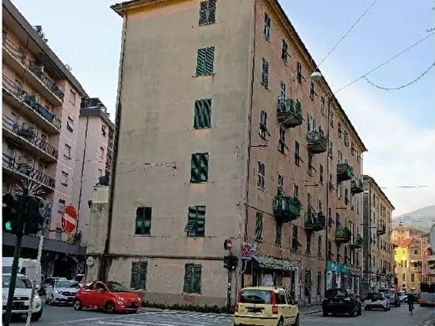 Immagine 6 di Pentalocale in vendita  in Via Natale Gallino 13 a Genova