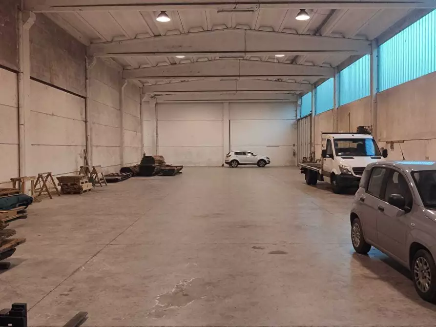 Immagine 5 di Attività artigianale in vendita  in Via Vallestura 25 D a Masone