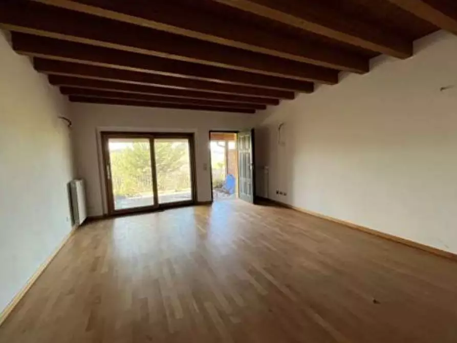 Immagine 4 di Casa indipendente in vendita  in Strada Provinciale 108 snc a Momperone