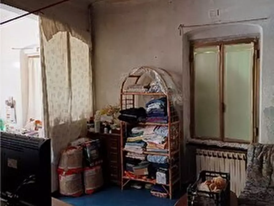 Immagine 5 di Pentalocale in vendita  in Via Chiaravagna 35 a Genova