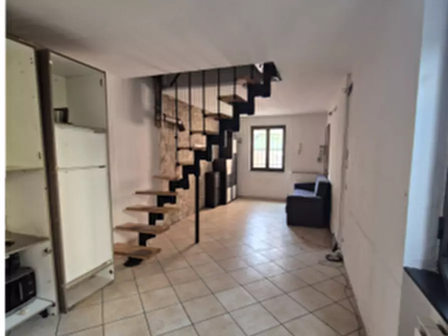 Immagine 1 di Villa in vendita  in Passo Ponte Carrega 20 a Genova