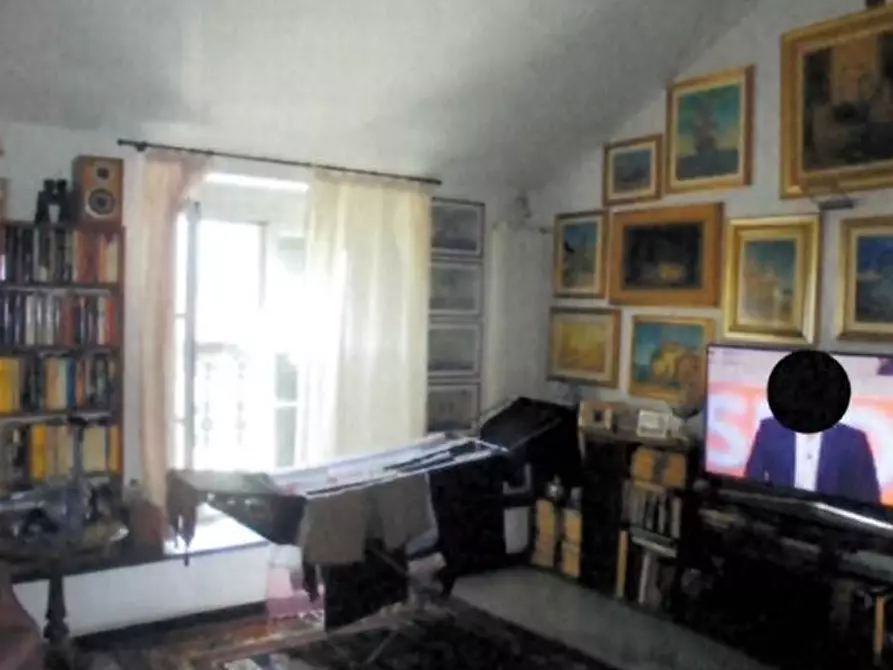 Immagine 5 di Pentalocale in vendita  in Vico delle Compere 2 a Genova