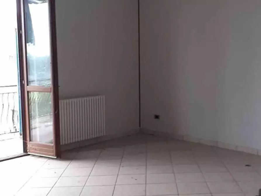 Immagine 3 di Pentalocale in vendita  in Strada Selva 4 a Villalvernia