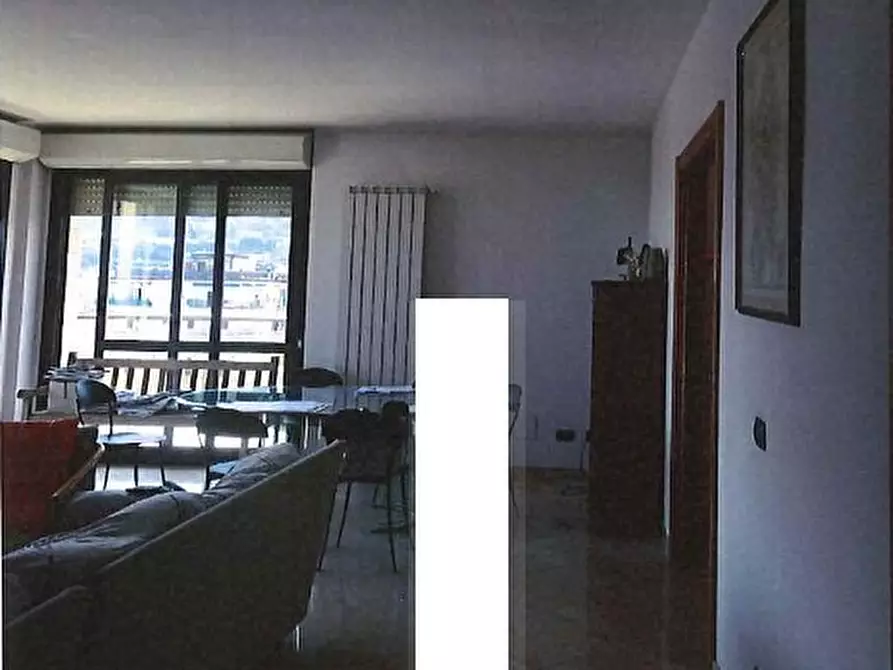 Immagine 3 di Pentalocale in vendita  in Via Cristoforo Colombo 54 a Taggia