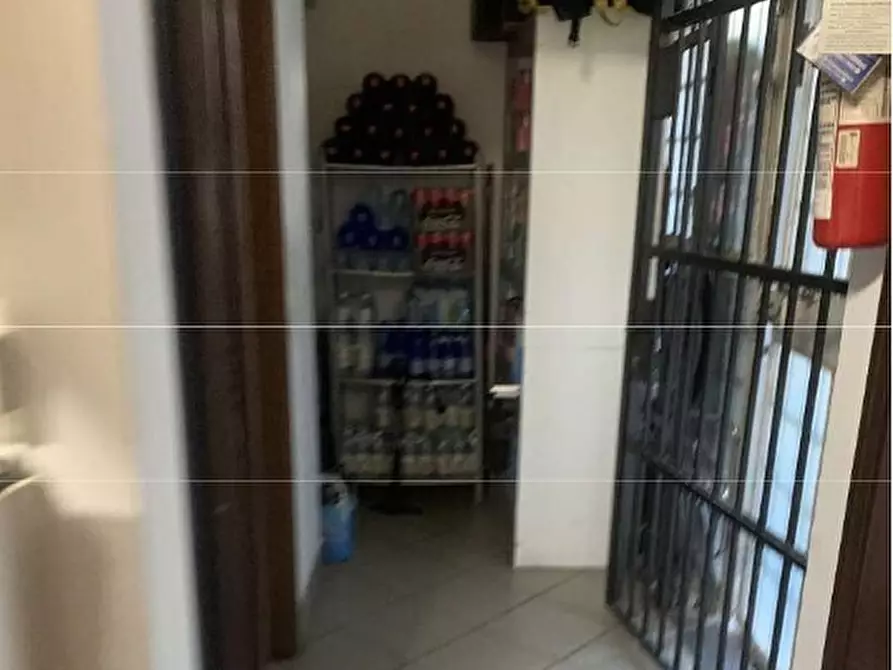 Immagine 7 di Locale commerciale in vendita  in Corso Giuseppe Garibaldi 8 a Valenza