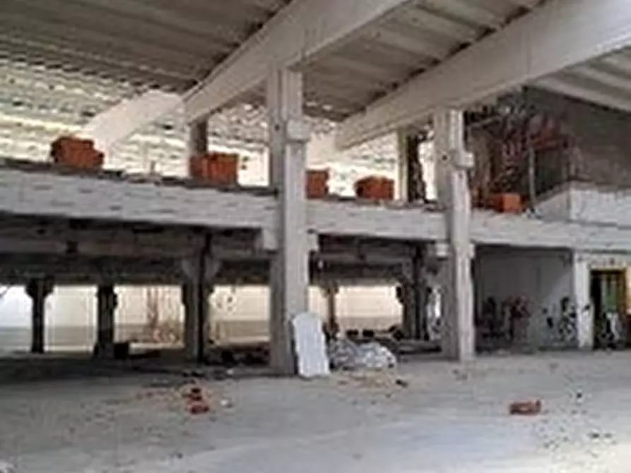 Immagine 5 di Attività artigianale in vendita  in Piazza Marconi 4 a Gozzano