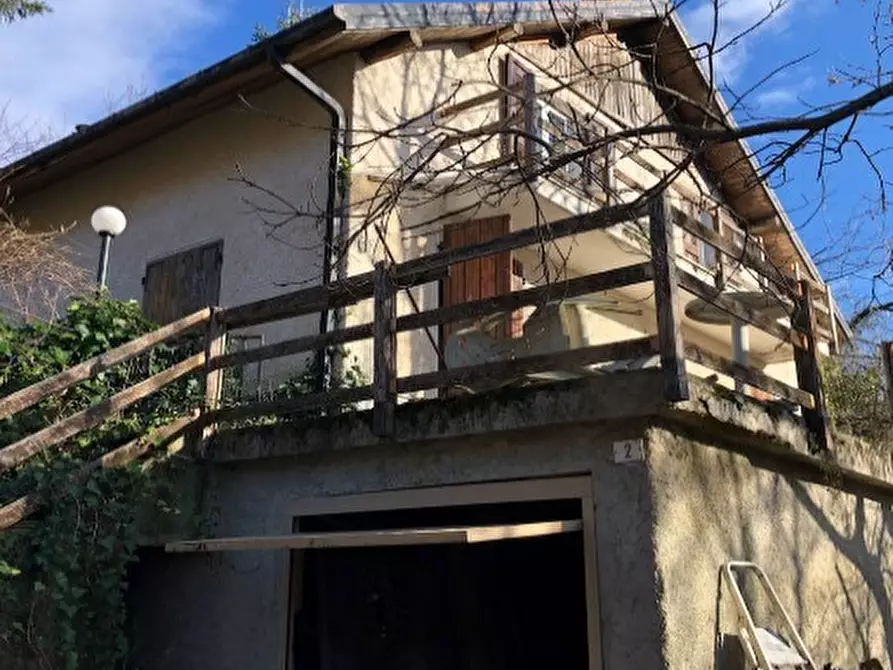 Immagine 1 di Villa in vendita  in Via Picchetti 3 a Ne