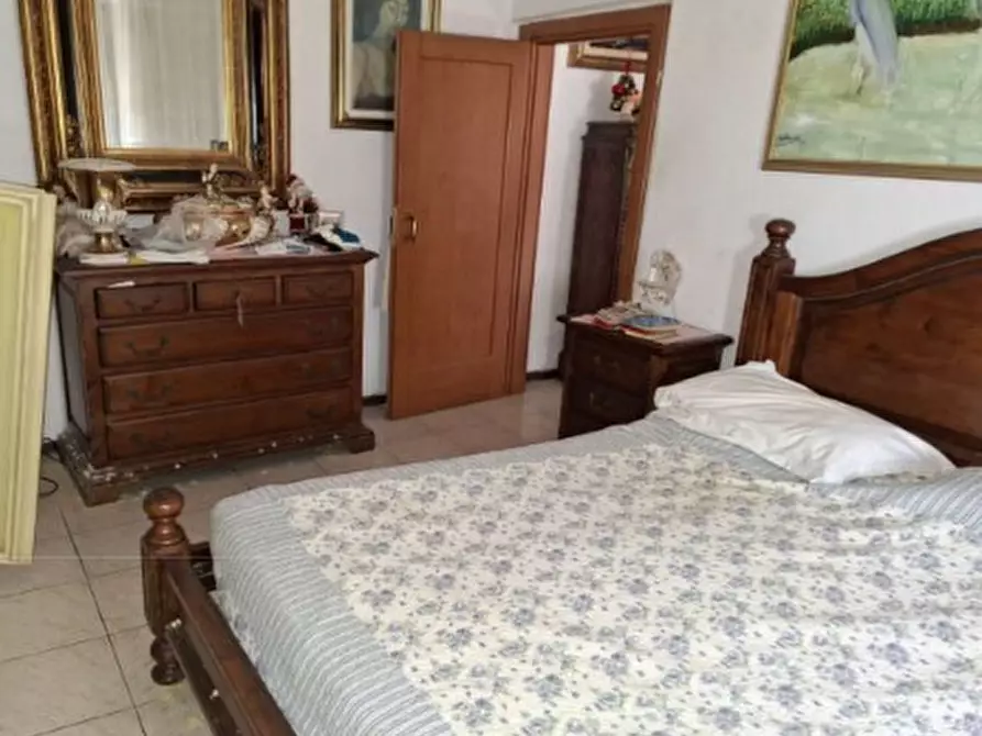 Immagine 6 di Pentalocale in vendita  in Via Giacomo Puccini 13 a Genova