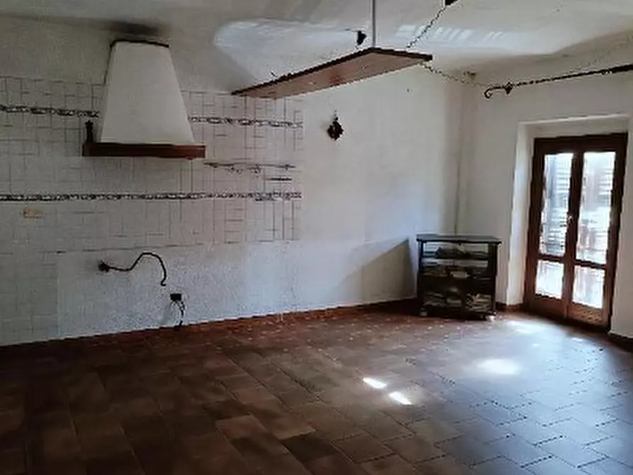 Immagine 3 di Pentalocale in vendita  in Via Roma 62 a Cortiglione