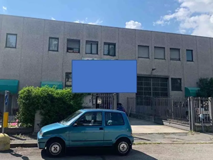 Immagine 1 di Pentalocale in vendita  in Via Concordia 2C a Assago