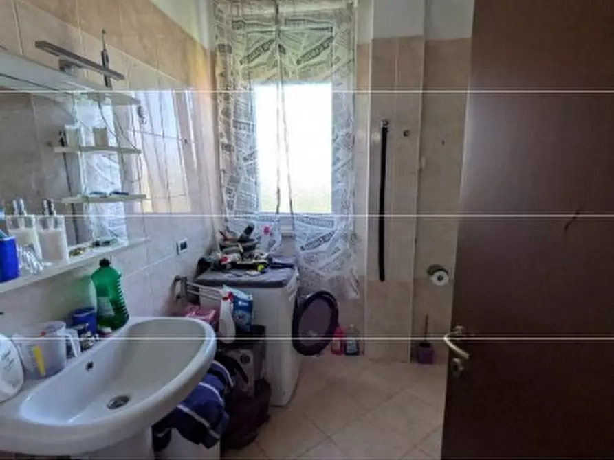 Immagine 6 di Pentalocale in vendita  in Corso Genova 50 a Carbonara Scrivia