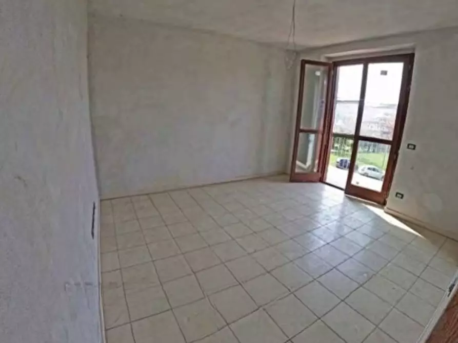 Immagine 5 di Casa trifamiliare in vendita  in Strada Canelli 66 a Costigliole D'asti