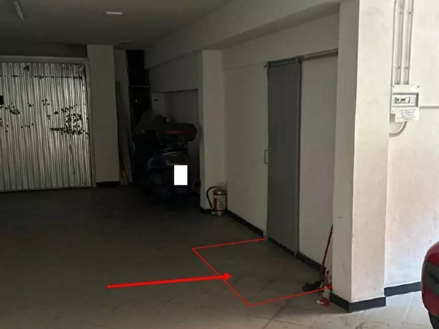 Immagine 4 di Garage in vendita  in Via Nicola Fabrizi 88 a Genova