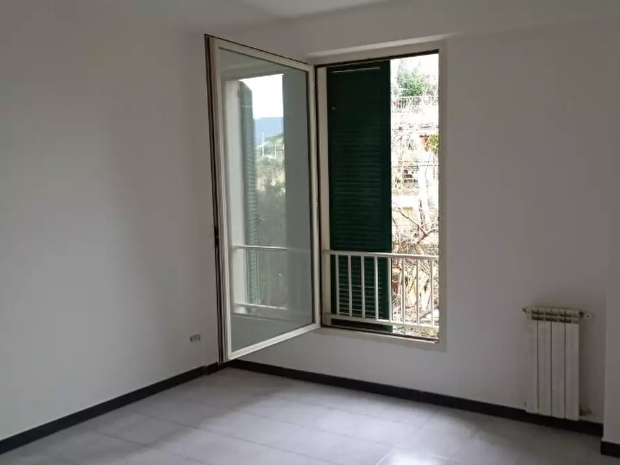 Immagine 5 di Quadrilocale in vendita  in Via Evasio Montanella 96/8 a Genova