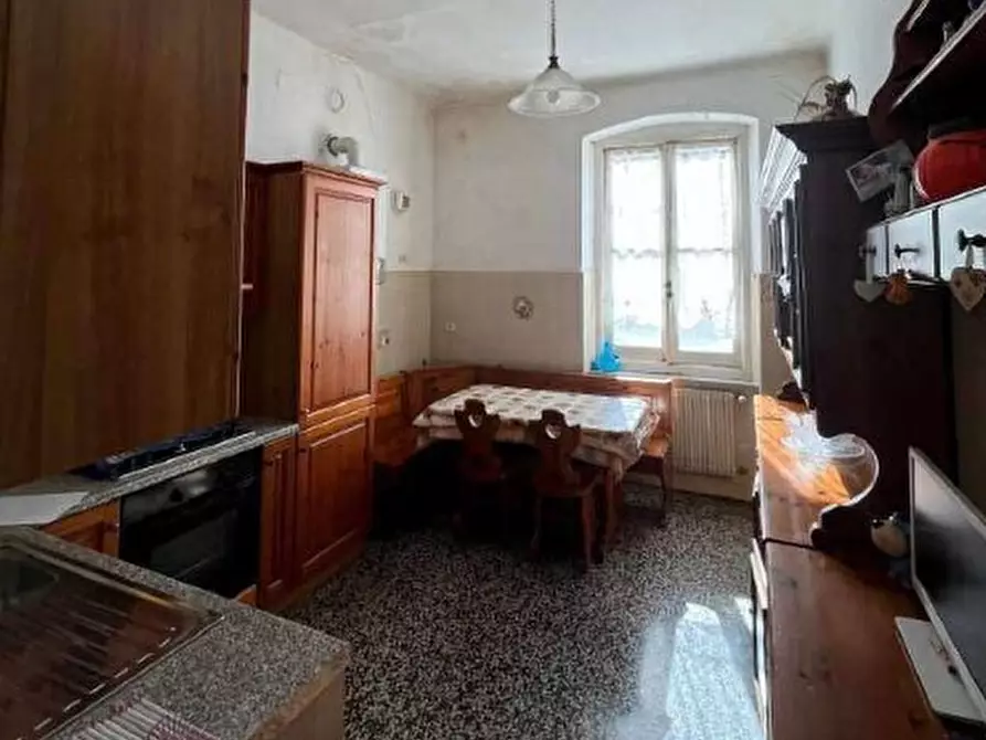 Immagine 6 di Pentalocale in vendita  in Via Carnia 57/8 a Genova