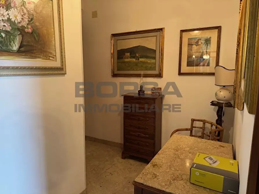 Immagine 8 di Pentalocale in vendita  in Via degli Scarronzoni 5 a Livorno