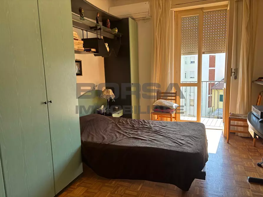 Immagine 18 di Pentalocale in vendita  in Via Enrico Mayer 67 a Livorno