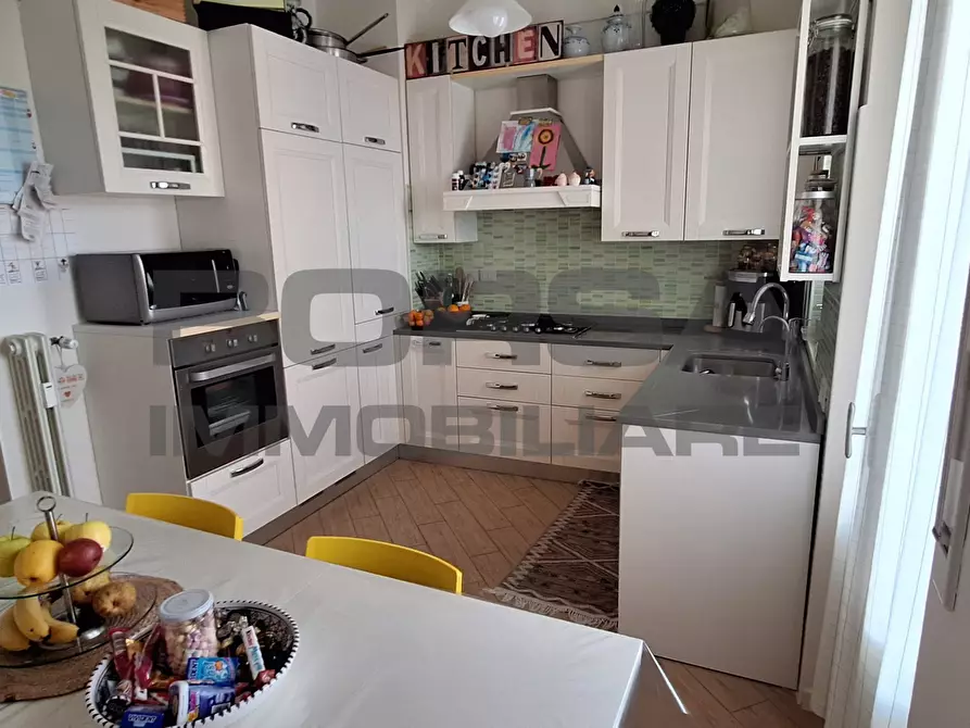 Immagine 28 di Pentalocale in vendita  in via Adriano Cecioni a Livorno