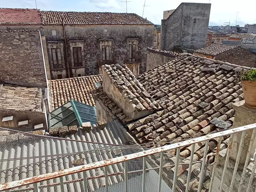 Immagine 35 di Casa indipendente in vendita  a Ragusa