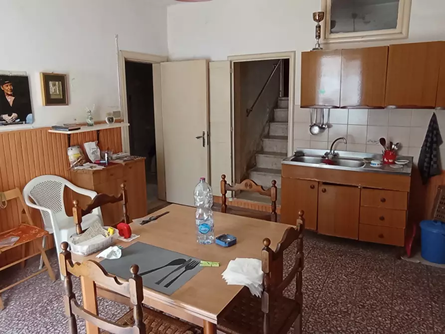 Immagine 10 di Casa indipendente in vendita  a Ragusa