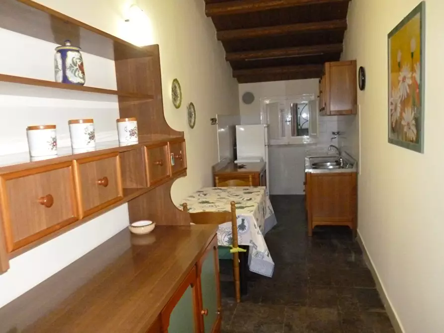 Immagine 27 di Casa indipendente in vendita  a Ragusa