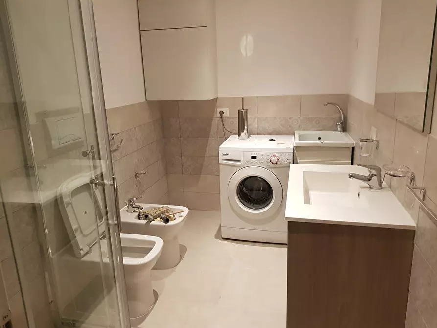 Immagine 7 di Trilocale in affitto  a Ragusa