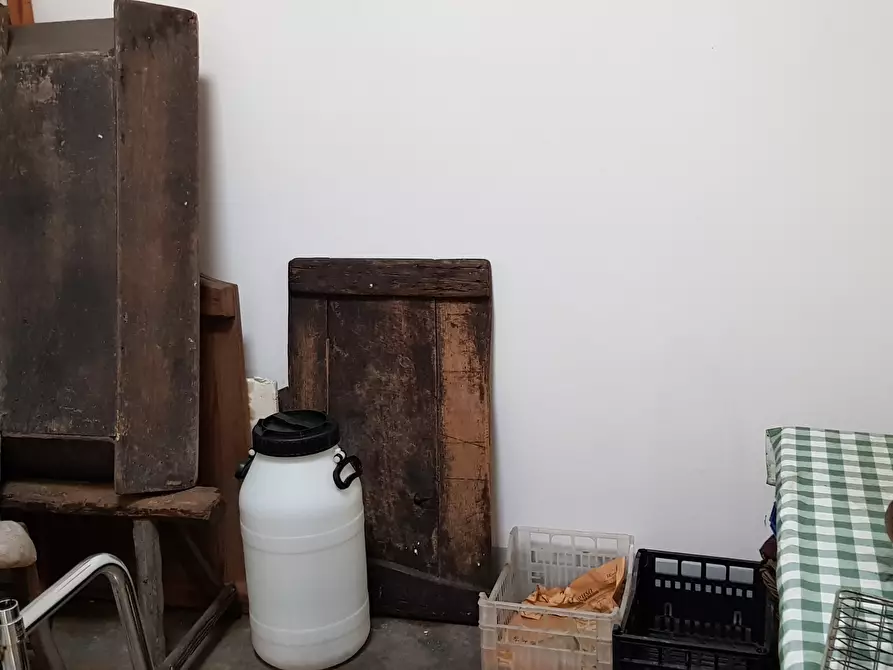 Immagine 15 di Casa indipendente in vendita  a Ragusa