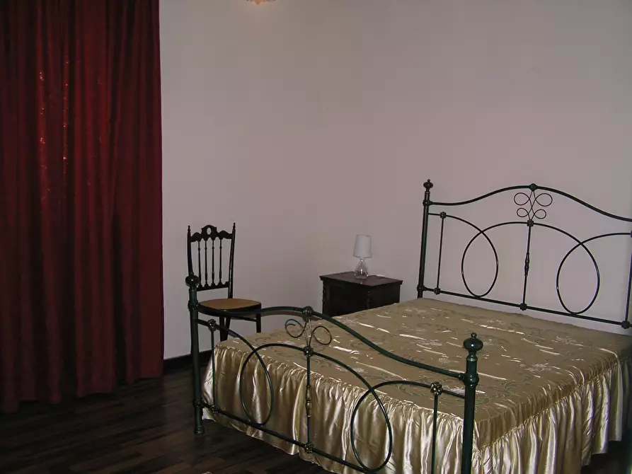 Immagine 18 di Casa indipendente in vendita  a Ragusa