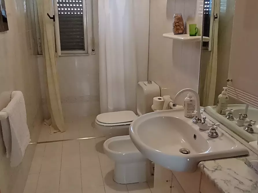 Immagine 12 di Appartamento in affitto  a Ragusa