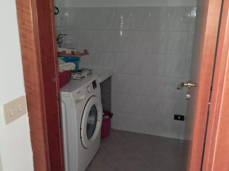 Immagine 11 di Mansarda in affitto  a Ragusa