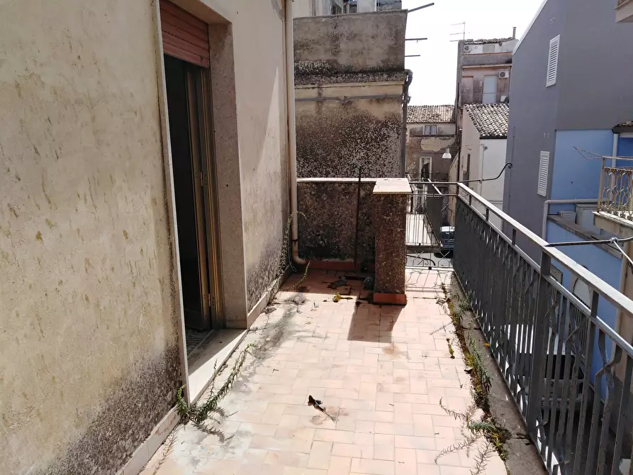 Immagine 4 di Casa indipendente in vendita  a Ragusa