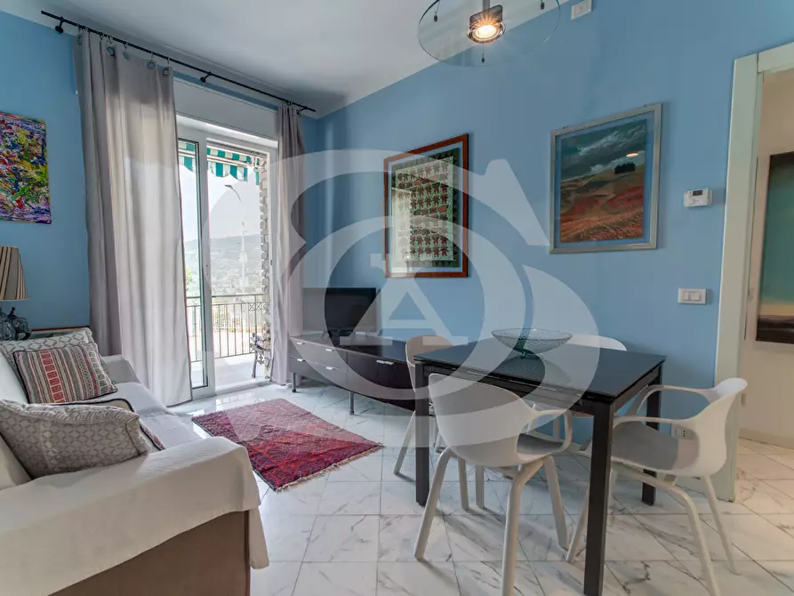 Immagine 10 di Bilocale in vendita  in Viale dei pepi 1 a Ospedaletti