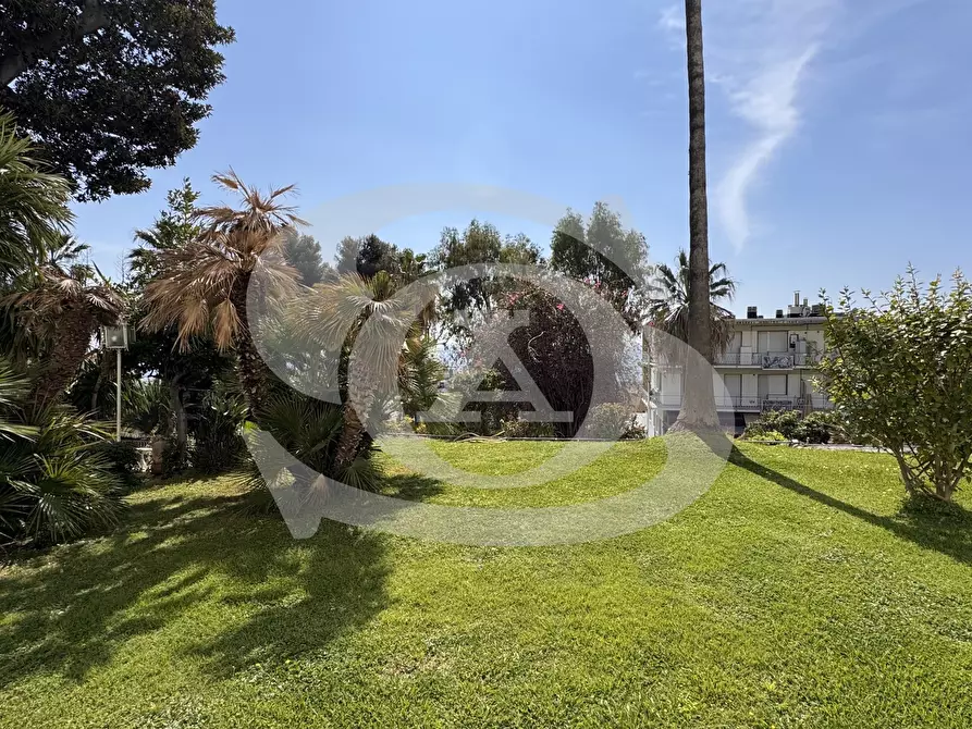 Immagine 25 di Monolocale in vendita  in Via Cavalieri di Rodi 2 a Ospedaletti