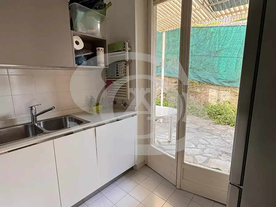 Immagine 12 di Quadrilocale in vendita  in Corso degli Inglesi 539 a San Remo