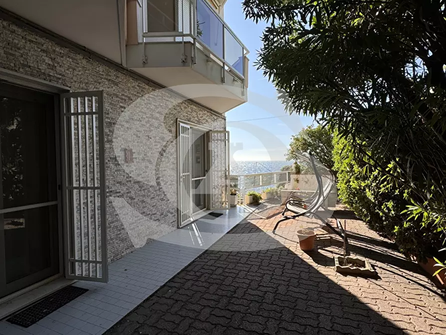 Immagine 15 di Trilocale in vendita  a Ospedaletti