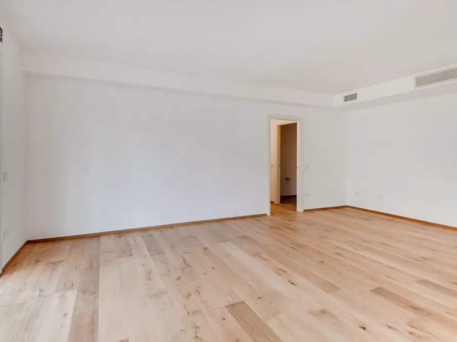 Immagine 6 di Quadrilocale in vendita  in Via L. C. Farini 291 a Cesena