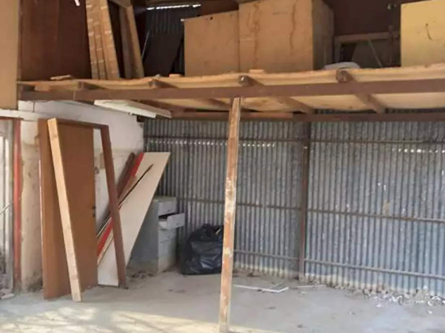 Immagine 7 di Showroom in vendita  a Forli'