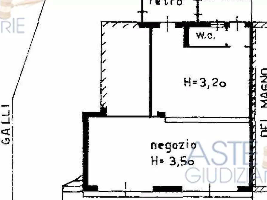 Immagine 6 di Locale commerciale in vendita  a Riccione