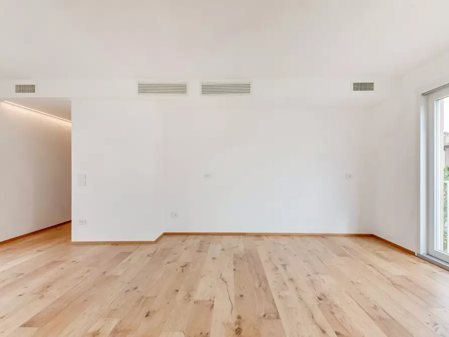 Immagine 3 di Quadrilocale in vendita  in Via L. C. Farini 291 a Cesena