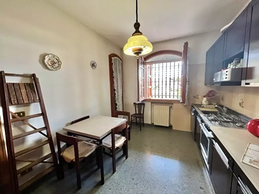 Immagine 11 di Villa in vendita  a Cesena