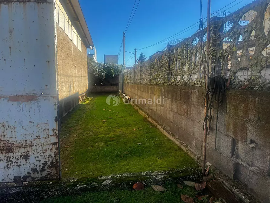 Immagine 4 di Magazzino in vendita  in Via del Combattente 1 a Anzio