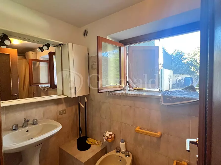 Immagine 16 di Porzione di casa in vendita  in Via delle Ninfe 16 a Anzio