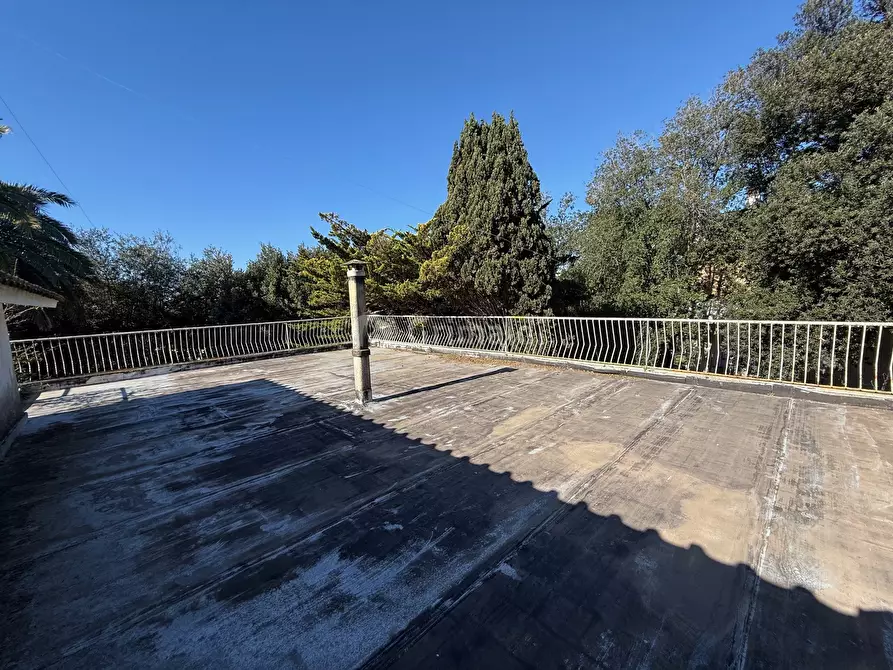 Immagine 36 di Villa in vendita  in Viale Tridente 31 a Anzio