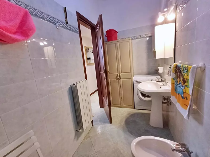 Immagine 21 di Bilocale in affitto  in Via Vincenzo Fascie 11 a Sestri Levante