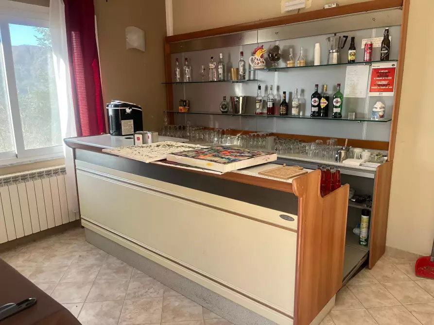 Immagine 16 di Albergo/B&B/Residence in vendita  in Via Giacomo Leopardi 10 a Carro